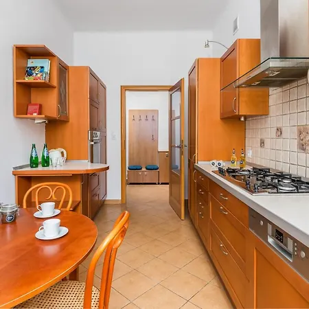 아파트 Rent Like Home - Kozia 3/5 *